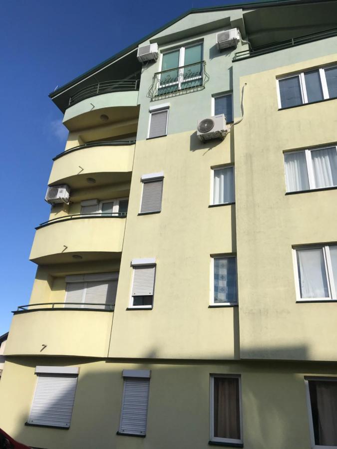 Ohrid Apartment Deep Blue Lake Bagian luar foto